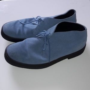 GBX blue suede chukka boots